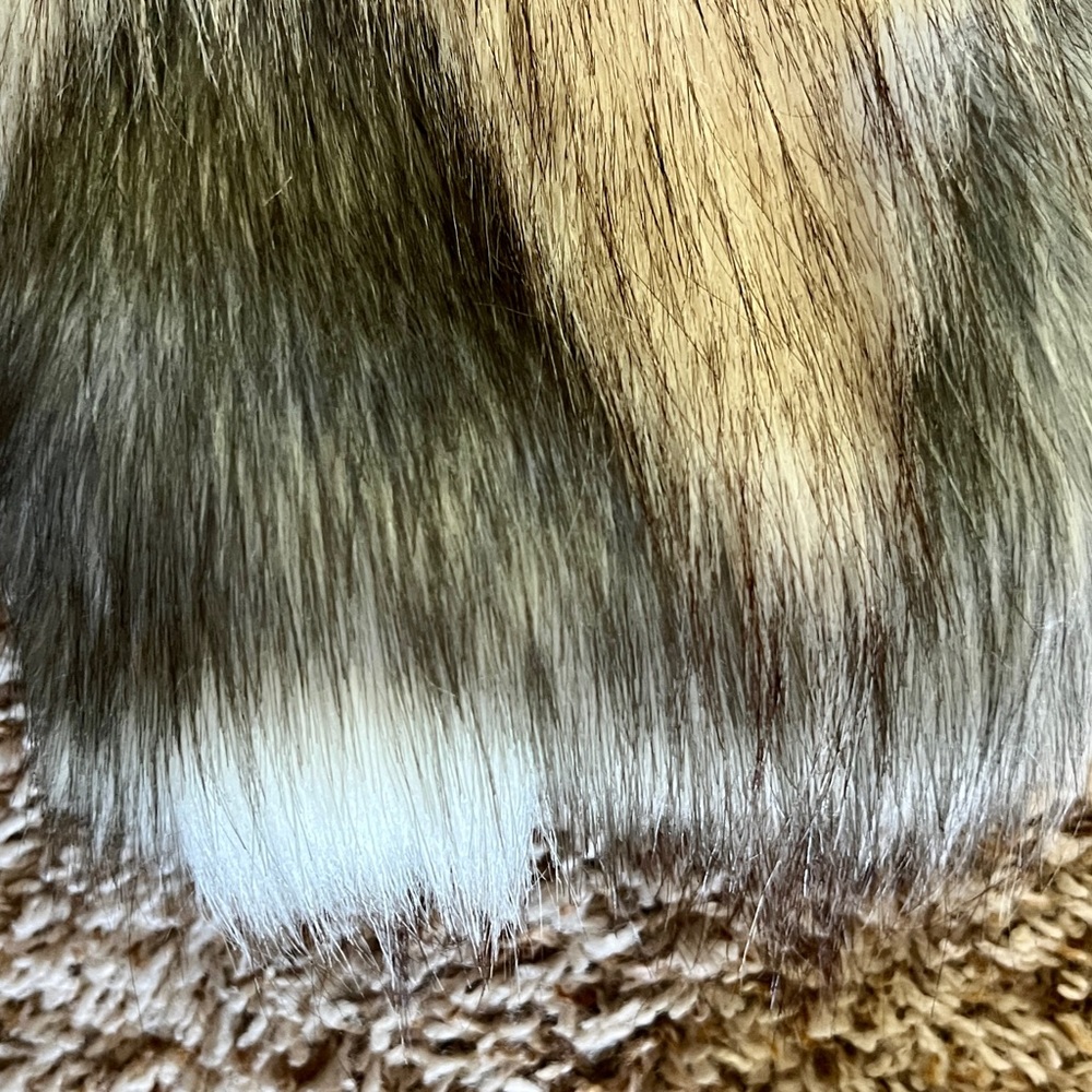 Dee Elly Faux Fur Jacket  - Large - NWOT - Picture 3 of 7
